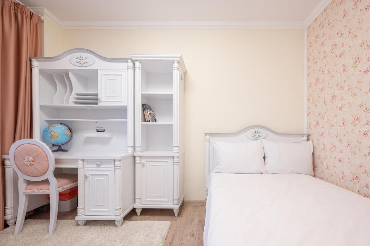 Dragos Flat Apartment Oradea Exterior foto