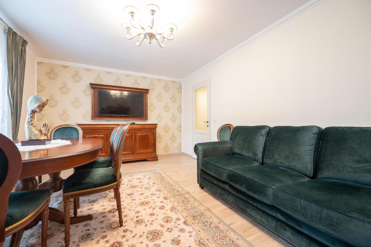 Dragos Flat Apartment Oradea Exterior foto